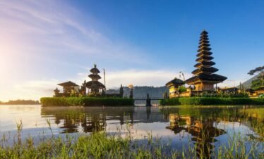 travel bali holiday